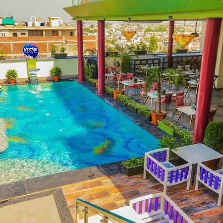 Hk Clarks Inn, Amritsar Exterior foto